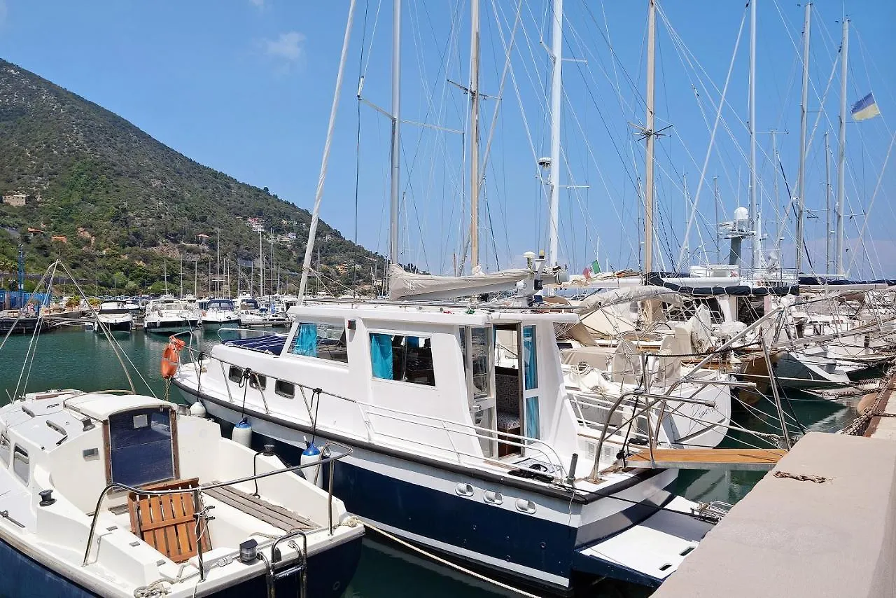 Aloha Jak'S Boat Alassio